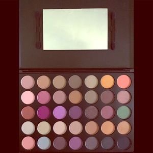 BeBella Fashion Cosmetics. Eyeshadows